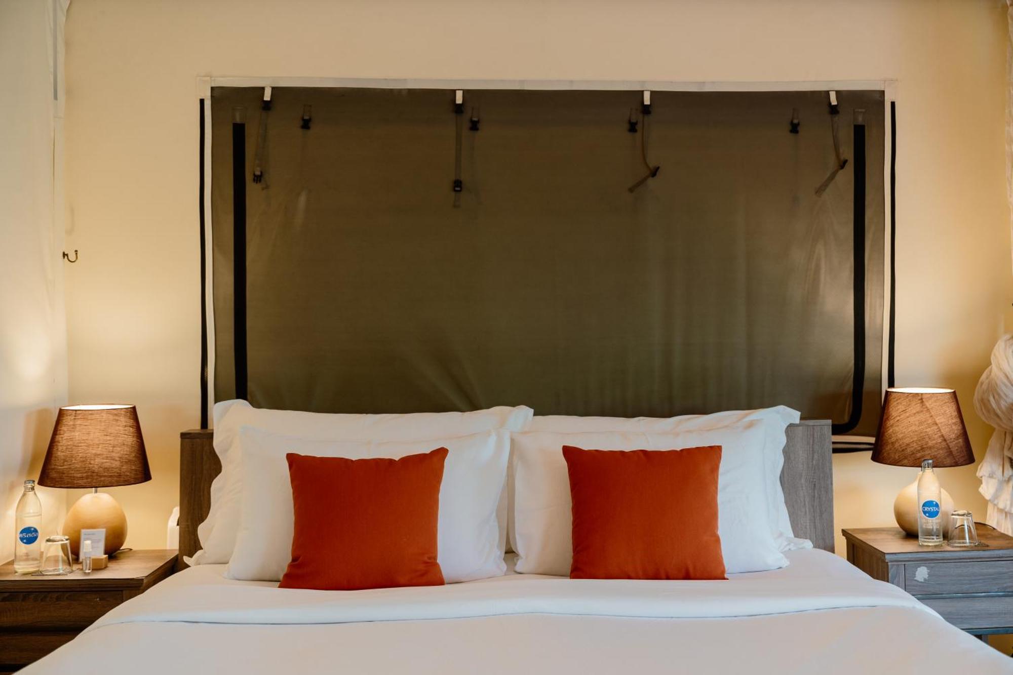 Hotel Te Mata Glamping à Nong Nam Daeng Extérieur photo