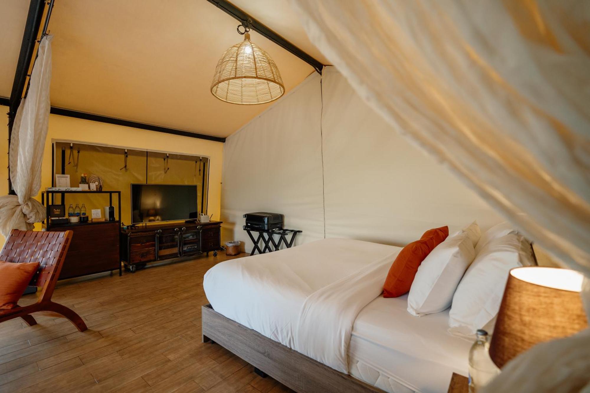 Hotel Te Mata Glamping à Nong Nam Daeng Extérieur photo