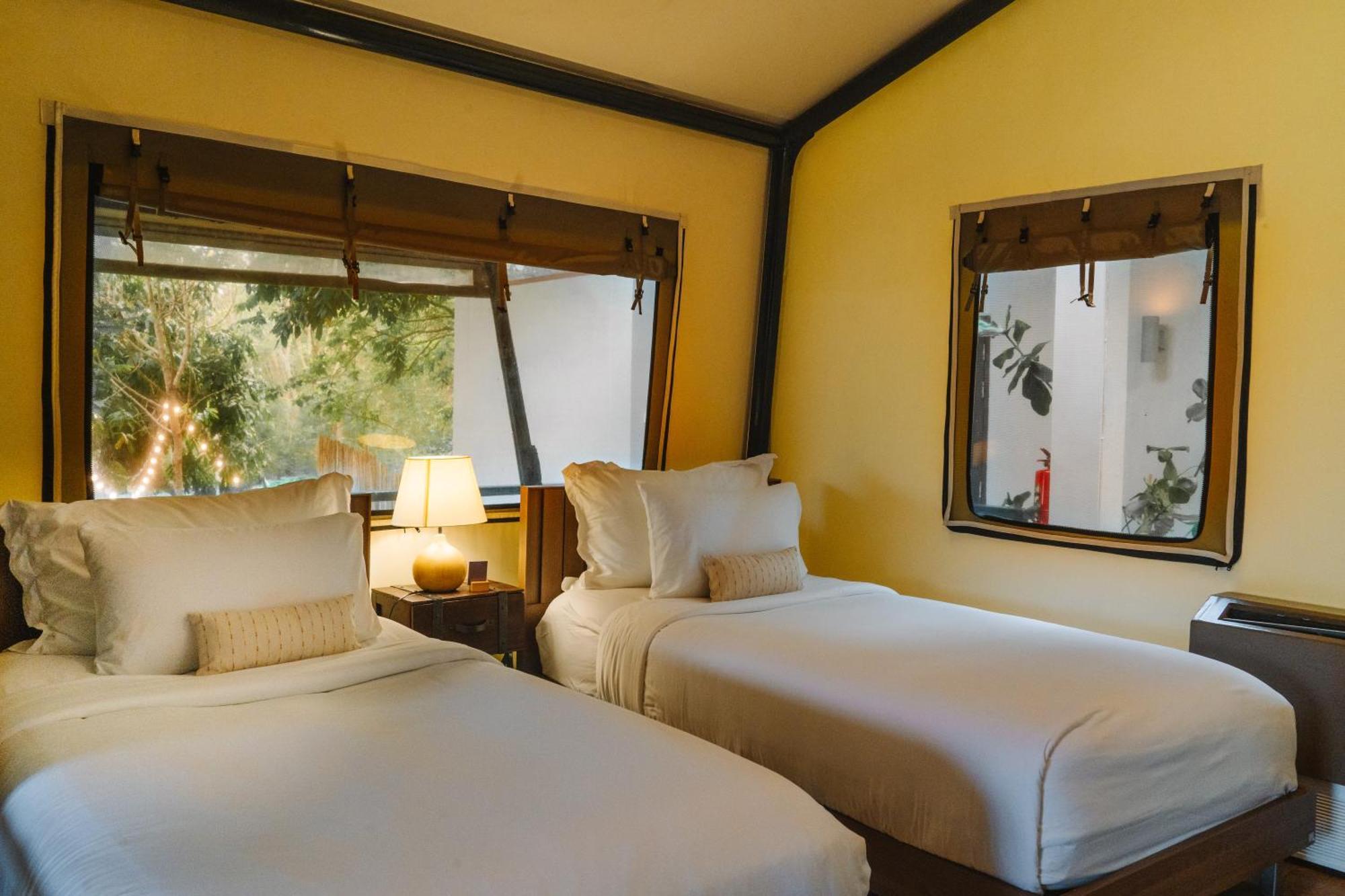 Hotel Te Mata Glamping à Nong Nam Daeng Extérieur photo